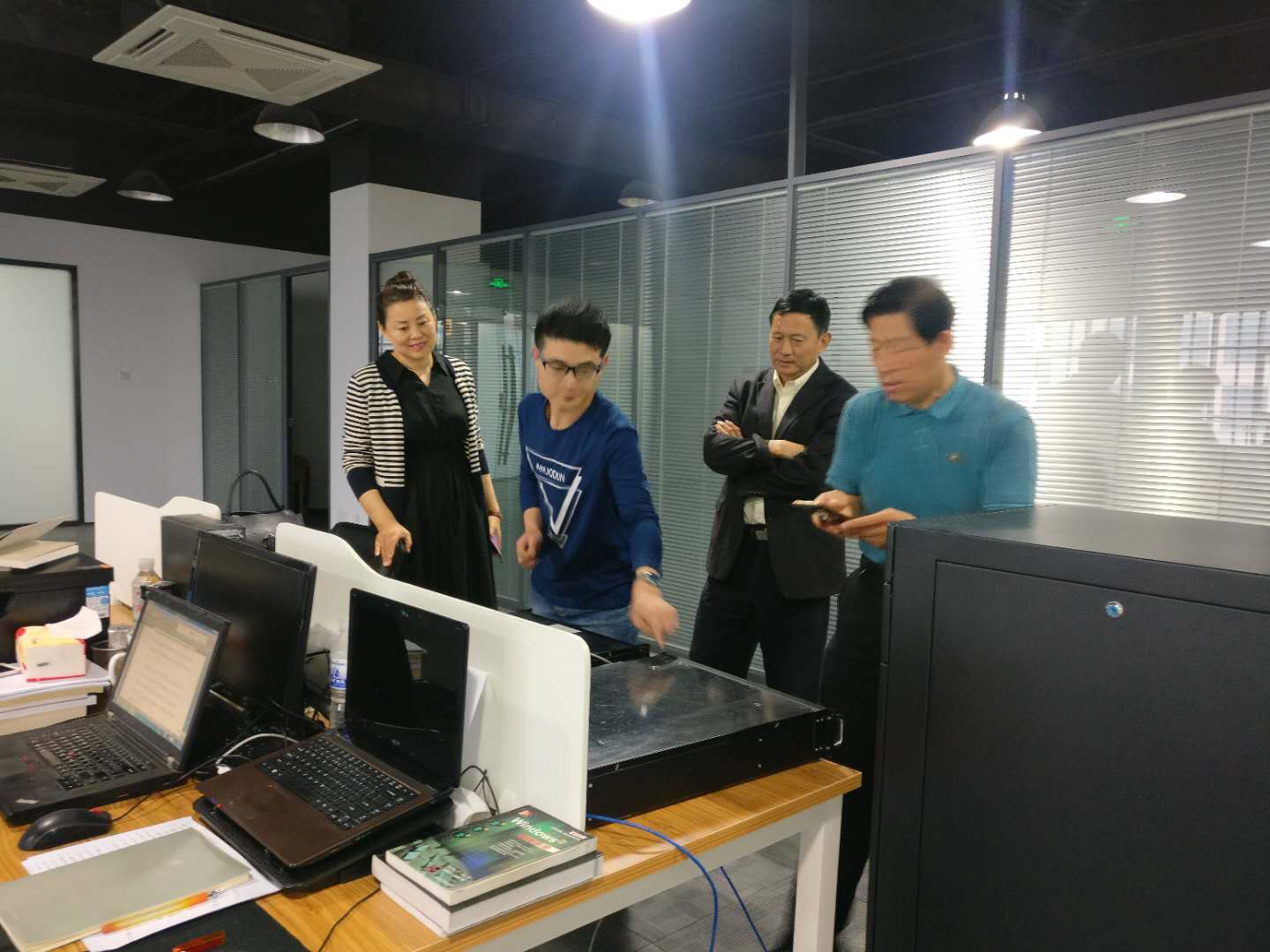 &#21315;&#20159;&#24179;&#21488;&#95;&#21315;&#20159;&#65288;&#20013;&#22269;&#65289;&#19968;&#31449;&#24335;&#26381;&#21153;&#24179;&#21488;