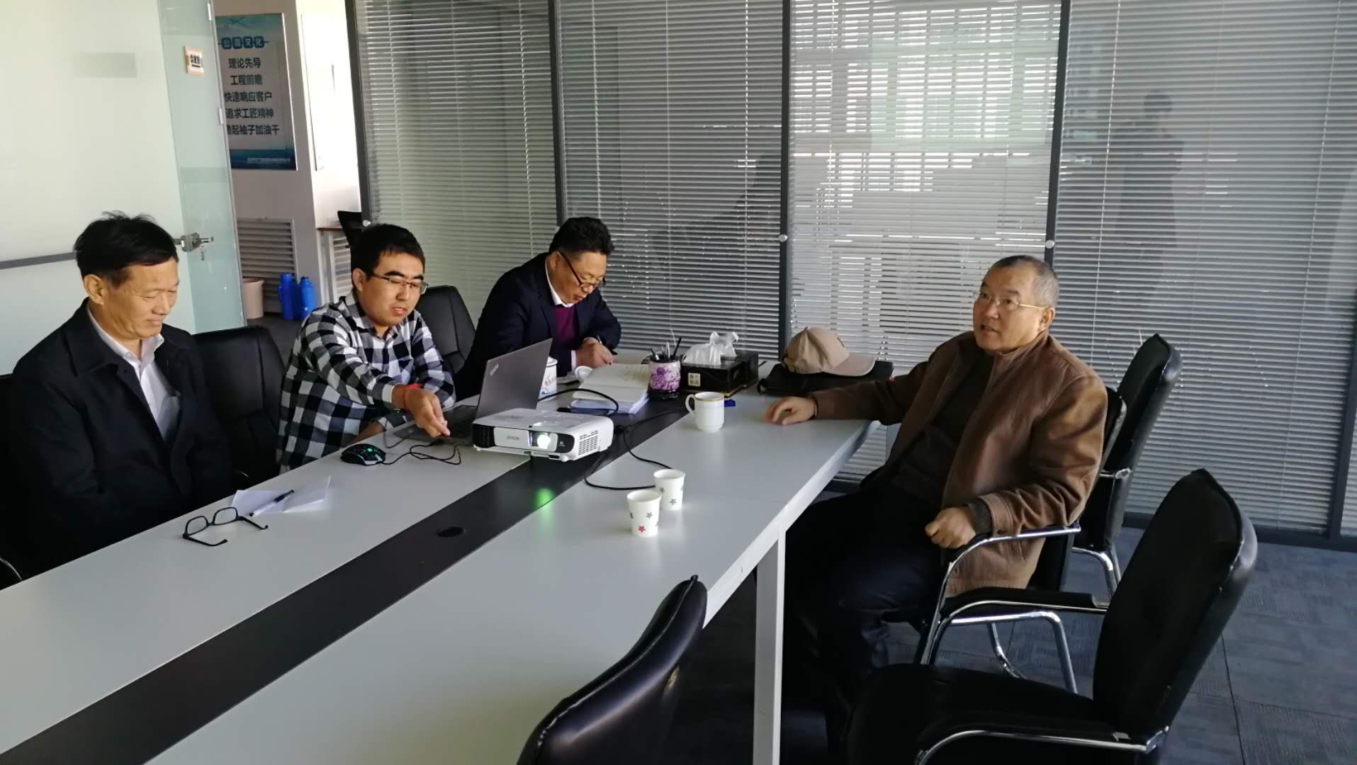 &#21315;&#20159;&#24179;&#21488;&#95;&#21315;&#20159;&#65288;&#20013;&#22269;&#65289;&#19968;&#31449;&#24335;&#26381;&#21153;&#24179;&#21488;