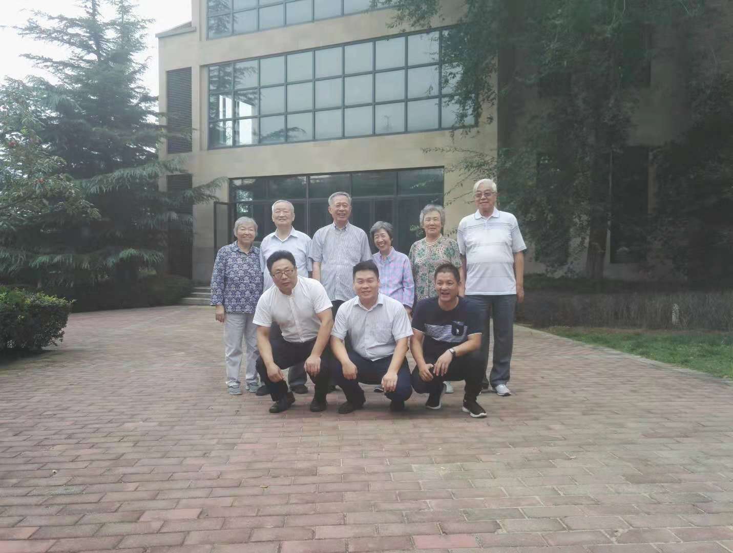 &#21315;&#20159;&#24179;&#21488;&#95;&#21315;&#20159;&#65288;&#20013;&#22269;&#65289;&#19968;&#31449;&#24335;&#26381;&#21153;&#24179;&#21488;